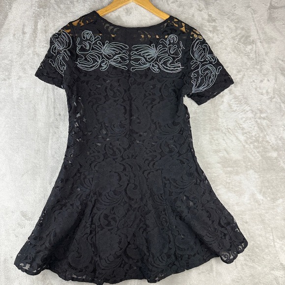 Free People Black Lace Embroidered Short Sleeve Flared Dress Sz Small / XS - Picture 7 of 7